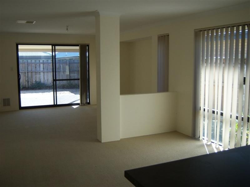 17 Carwell Avenue, Ellenbrook WA 6069