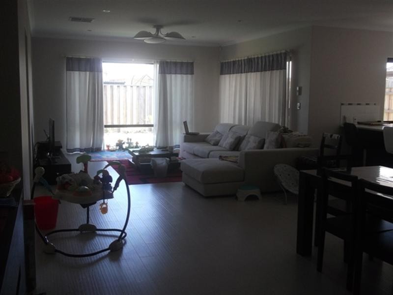 9 Soho Brace, Ellenbrook WA 6069