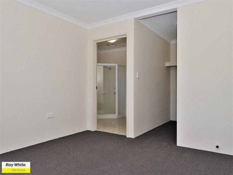 27 Grassdale Parkway, Ellenbrook WA 6069