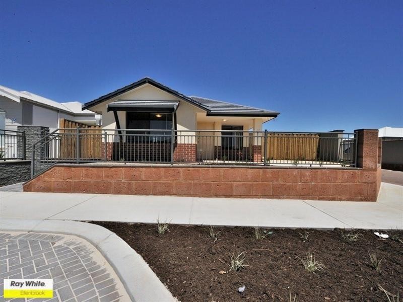 27 Powlett Link, Ellenbrook WA 6069