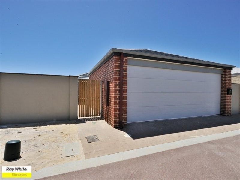 27 Powlett Link, Ellenbrook WA 6069