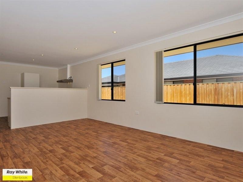 28 Pierre Bend, Ellenbrook WA 6069