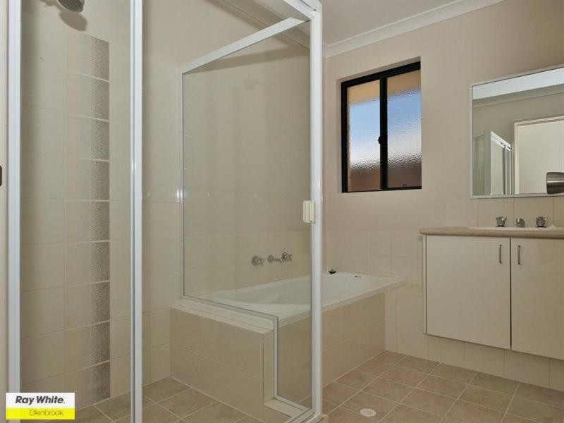 28 Pierre Bend, Ellenbrook WA 6069