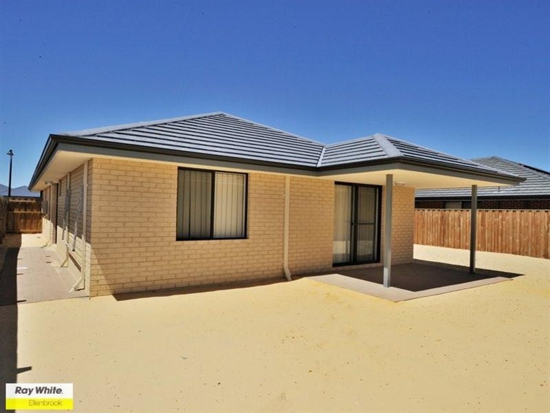 28 Pierre Bend, Ellenbrook WA 6069