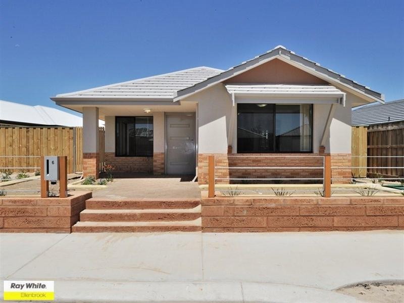 6 Greenslade Crescent, Ellenbrook WA 6069