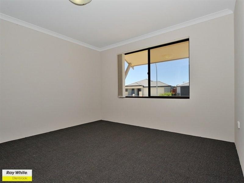 6 Greenslade Crescent, Ellenbrook WA 6069