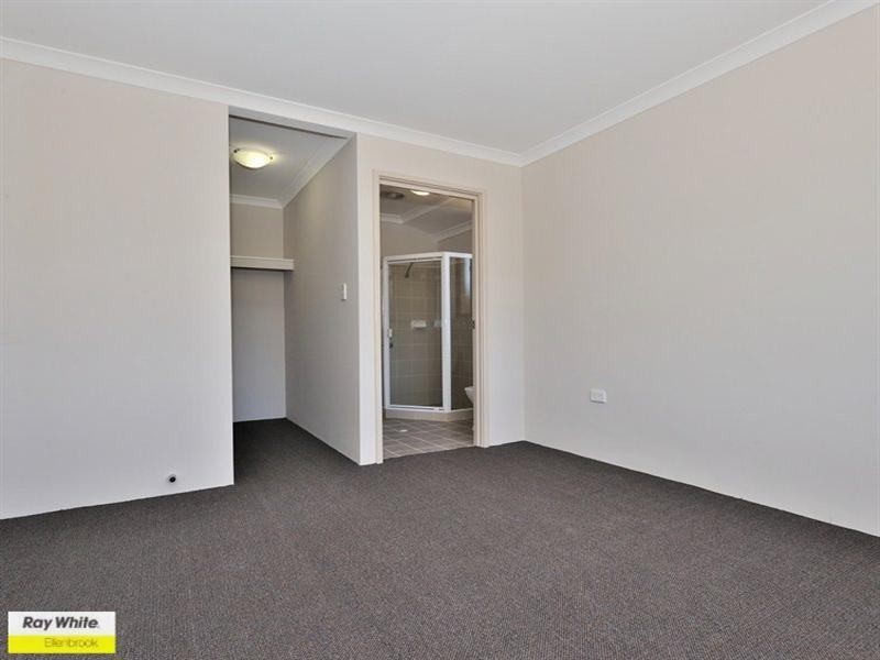 6 Greenslade Crescent, Ellenbrook WA 6069