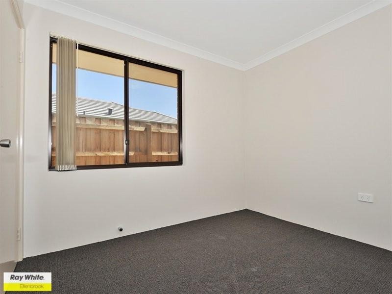 6 Greenslade Crescent, Ellenbrook WA 6069