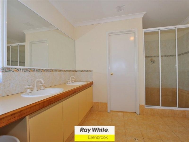 30 Cabernet Place, The Vines WA 6069