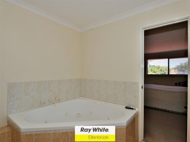 30 Cabernet Place, The Vines WA 6069