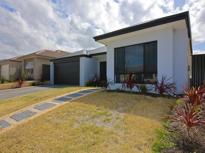 6 Aston Chase, Aveley WA 6069