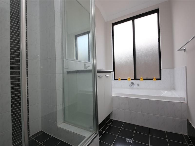 6 Aston Chase, Aveley WA 6069