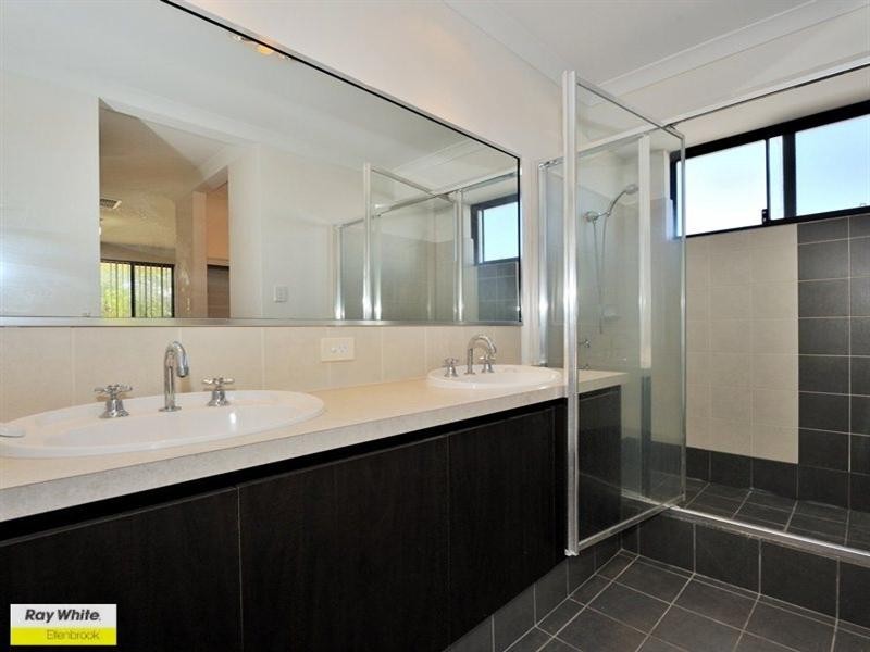 17 Dimora Way, Ellenbrook WA 6069