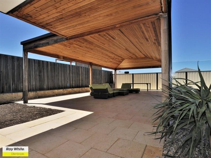 17 Dimora Way, Ellenbrook WA 6069