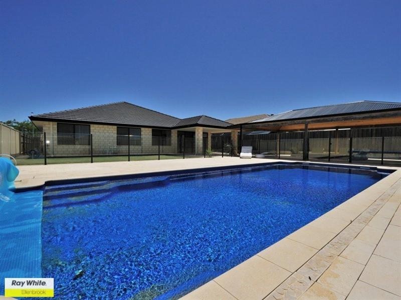 17 Dimora Way, Ellenbrook WA 6069