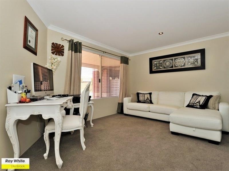 2 Heirisson Turn, Ellenbrook WA 6069