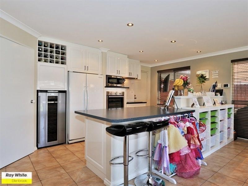 2 Heirisson Turn, Ellenbrook WA 6069