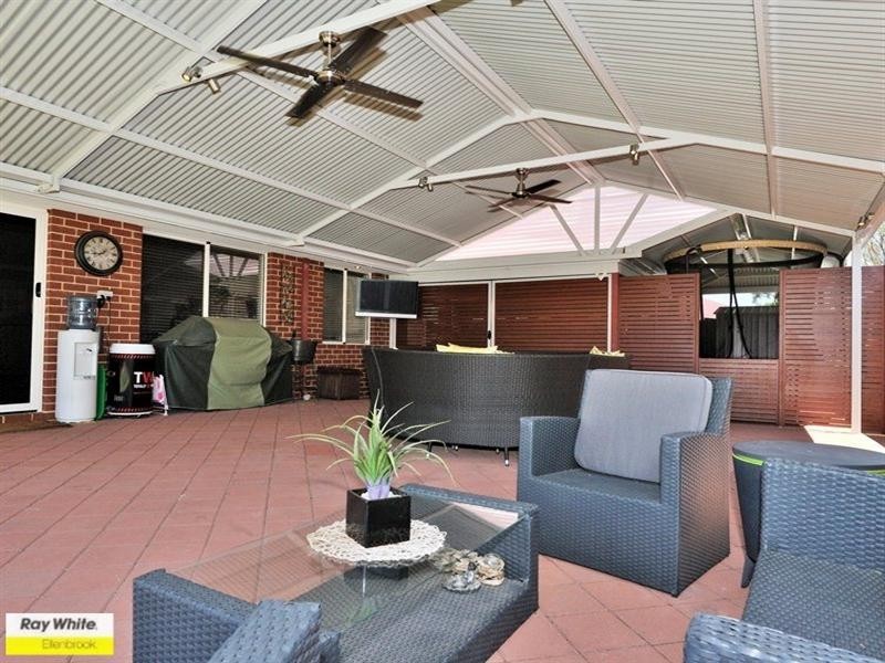 2 Heirisson Turn, Ellenbrook WA 6069