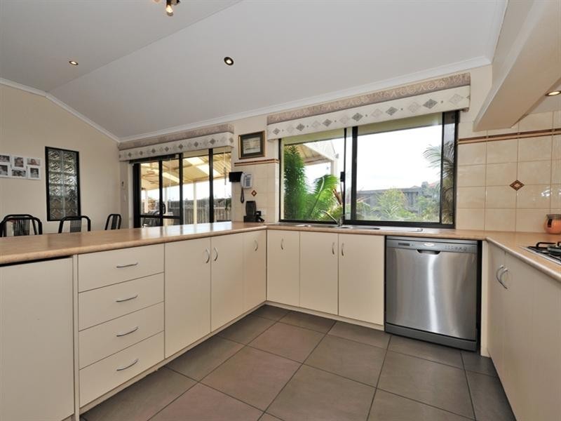 9 Glade Terrace, Ellenbrook WA 6069