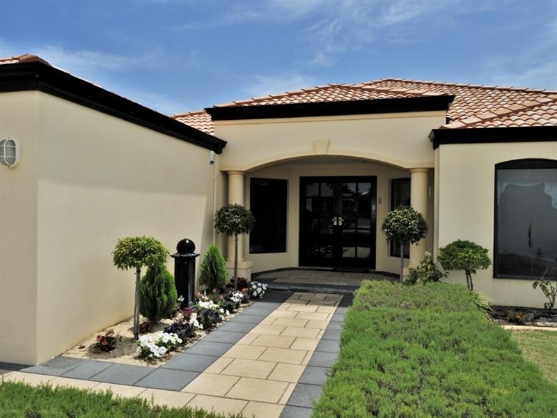 9 Glade Terrace, Ellenbrook WA 6069