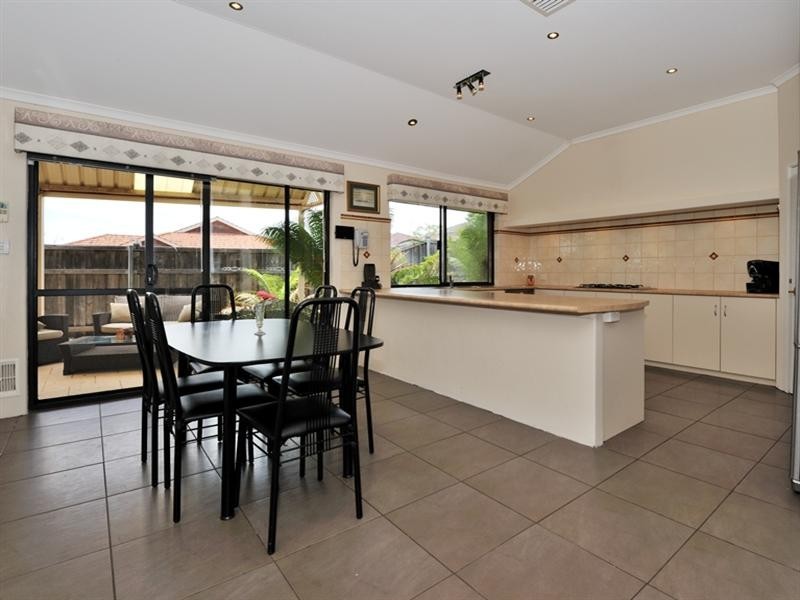 9 Glade Terrace, Ellenbrook WA 6069