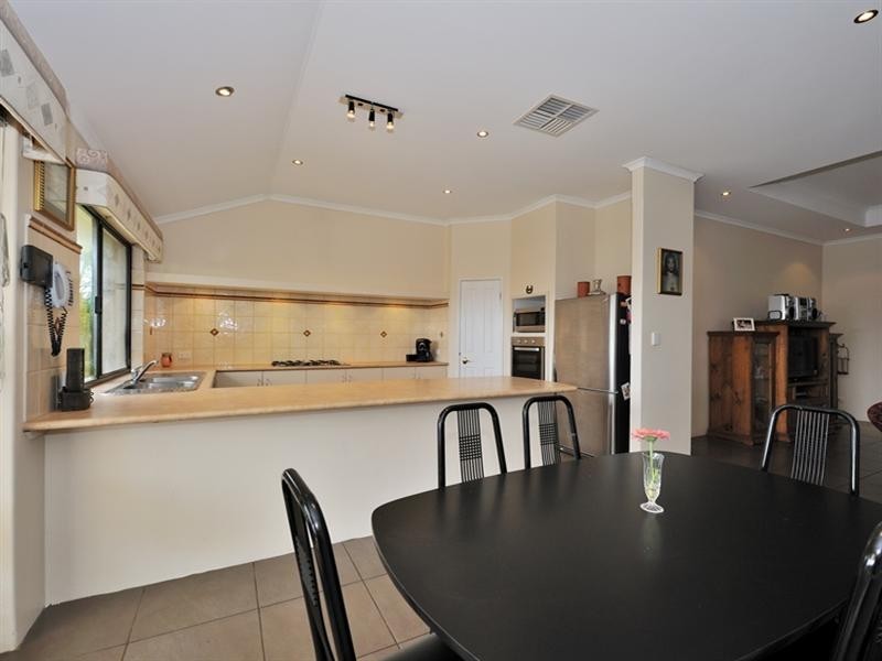 9 Glade Terrace, Ellenbrook WA 6069