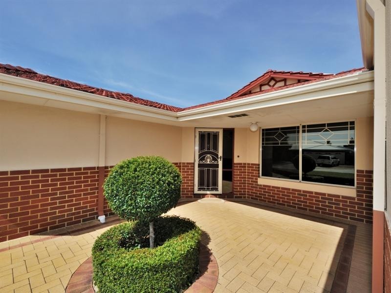 22 Welara Circle, Henley Brook WA 6055
