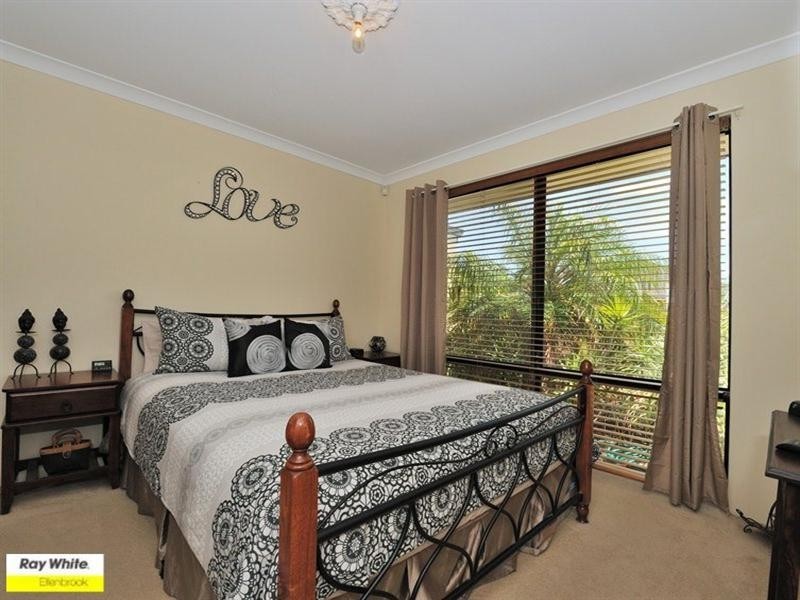 11 The Fairways, The Vines WA 6069