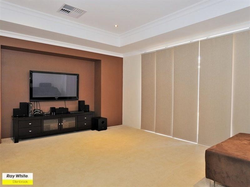 12 Kentchurch Bend, The Vines WA 6069