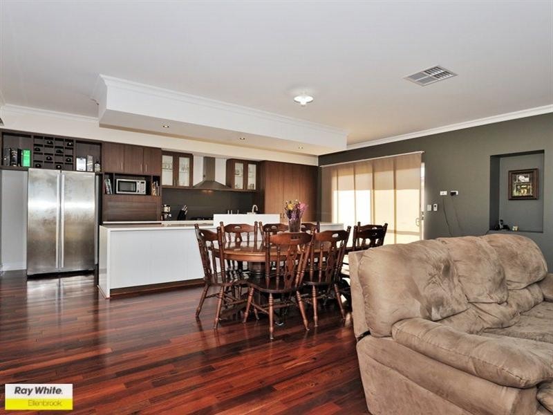 12 Kentchurch Bend, The Vines WA 6069
