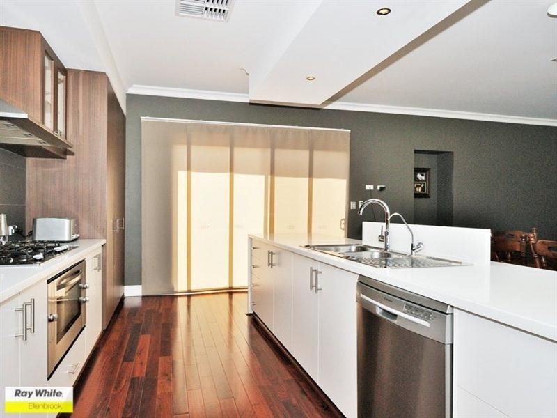 12 Kentchurch Bend, The Vines WA 6069
