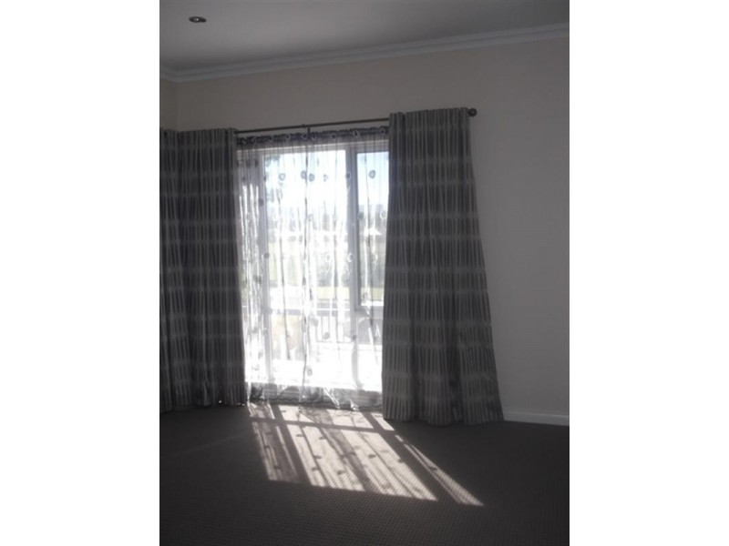 5 Pavilion Circle, The Vines WA 6069