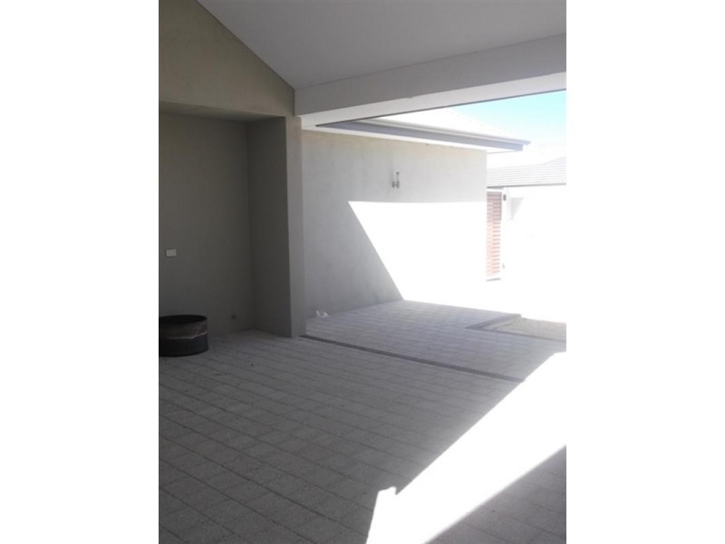 5 Pavilion Circle, The Vines WA 6069