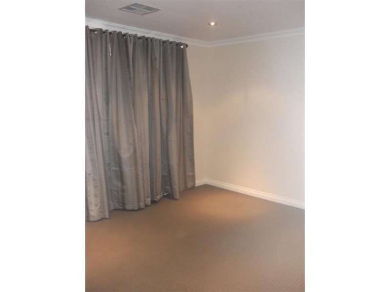 5 Pavilion Circle, The Vines WA 6069