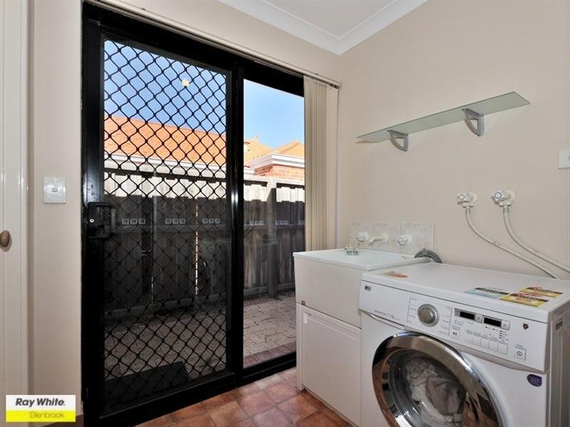 60 Tanami Circle, Ellenbrook WA 6069