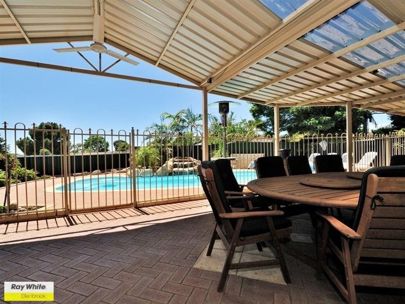 5 Knollwood Court, Ballajura WA 6066