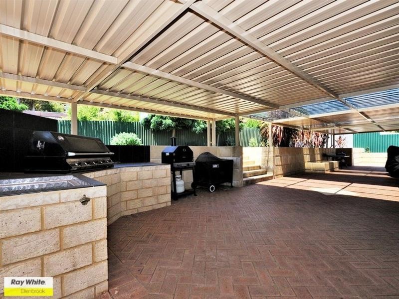 5 Knollwood Court, Ballajura WA 6066