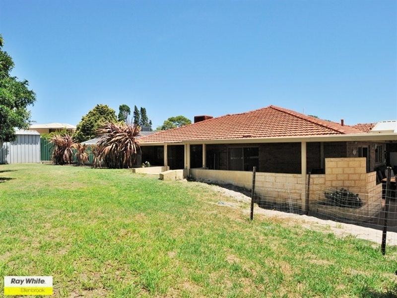 5 Knollwood Court, Ballajura WA 6066
