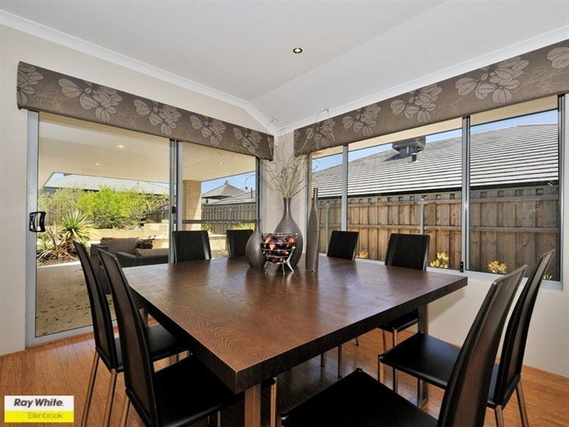 7 Ewens Pass, Ellenbrook WA 6069