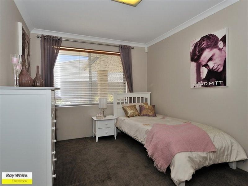 7 Ewens Pass, Ellenbrook WA 6069