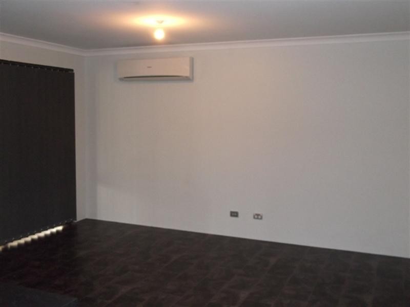 2 Lomas Circle, Ellenbrook WA 6069