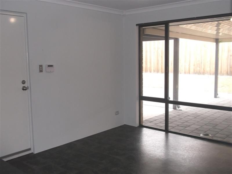 2 Lomas Circle, Ellenbrook WA 6069