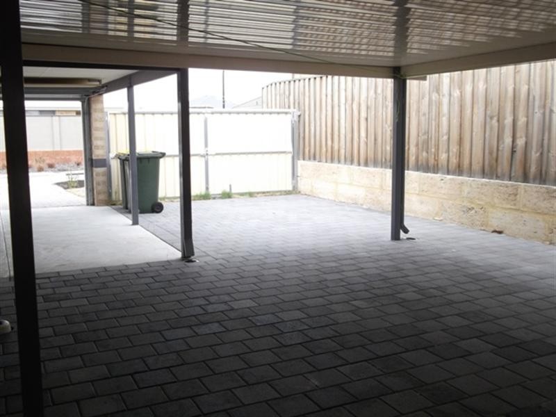 2 Lomas Circle, Ellenbrook WA 6069