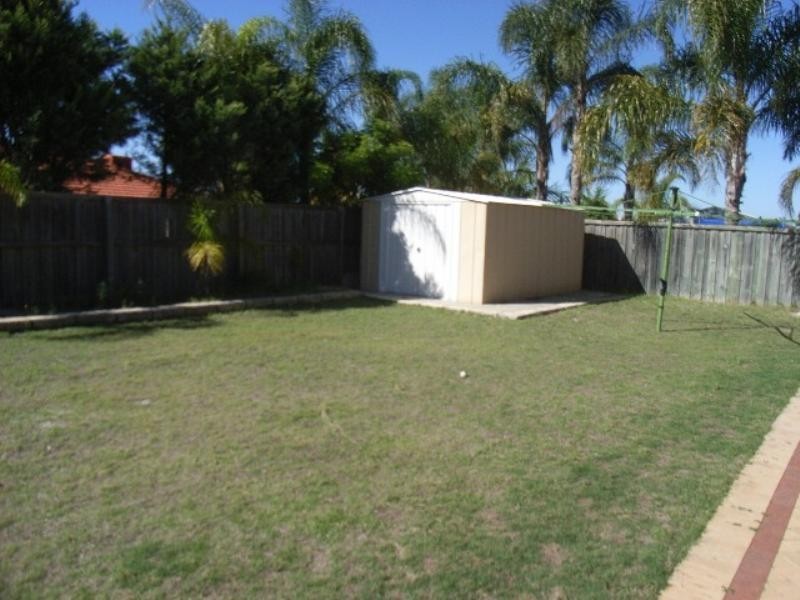 44 Starbush Crescent, Ellenbrook WA 6069