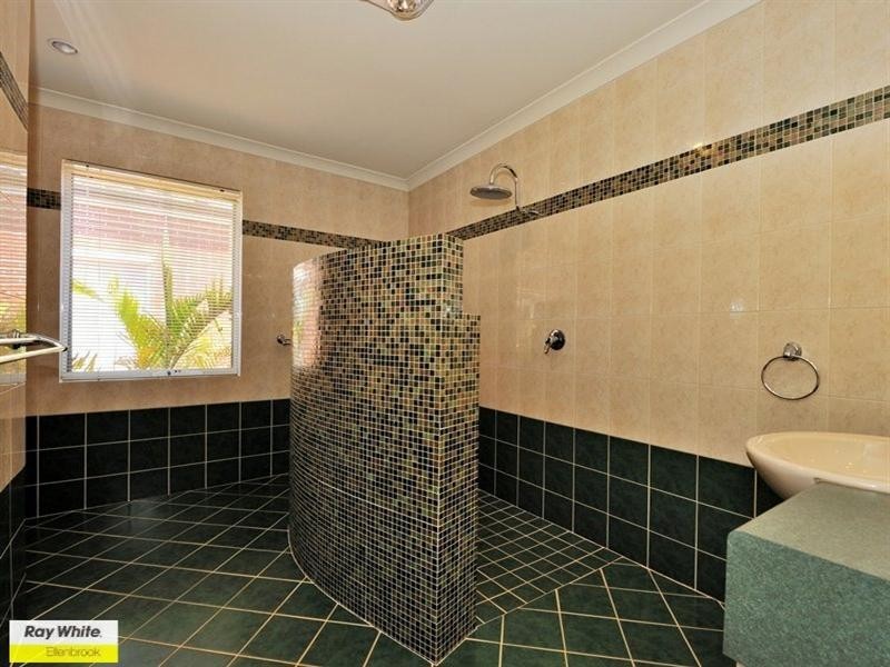 78 Sandown Circle, Henley Brook WA 6055