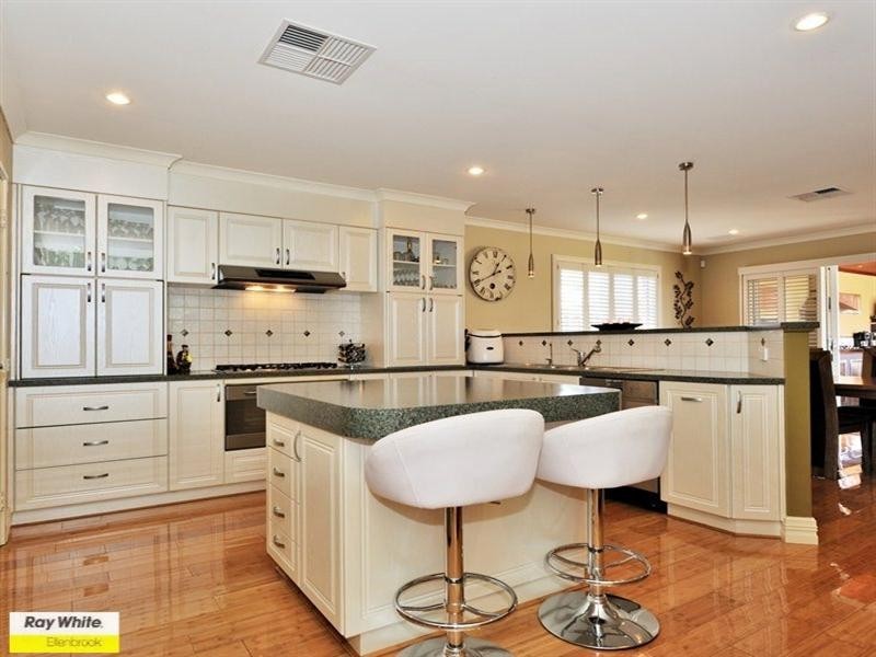 78 Sandown Circle, Henley Brook WA 6055