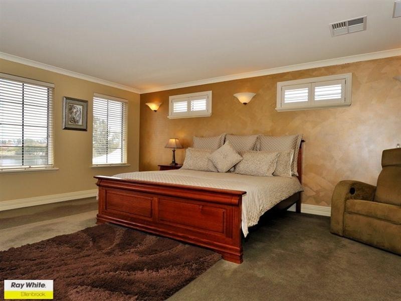 78 Sandown Circle, Henley Brook WA 6055