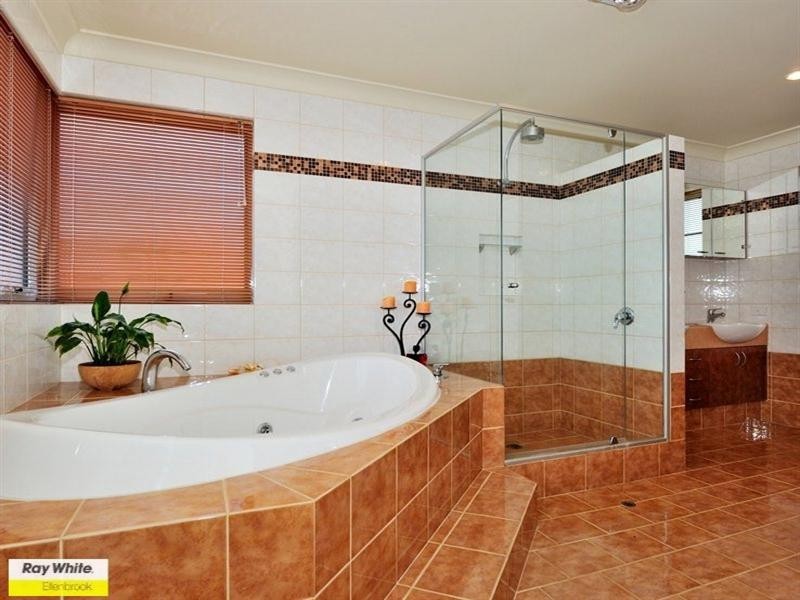 78 Sandown Circle, Henley Brook WA 6055