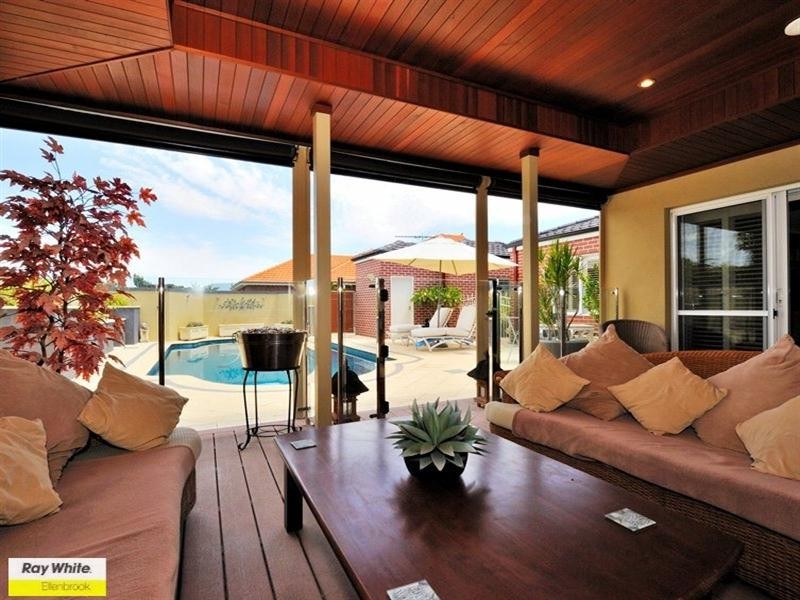 78 Sandown Circle, Henley Brook WA 6055