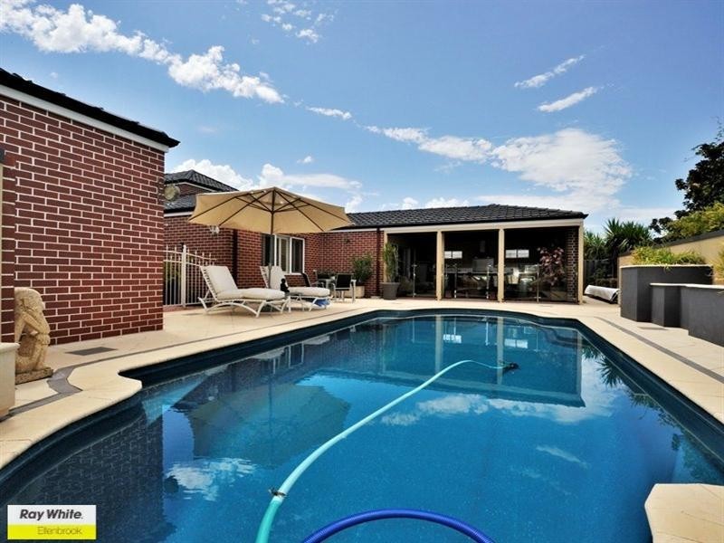 78 Sandown Circle, Henley Brook WA 6055